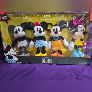 Disney special Edition 2019 Collector Series Minnie Mouse Set